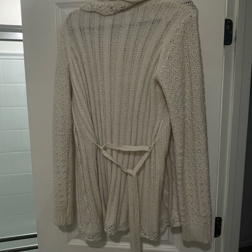Sweater - Picture 3 of 3